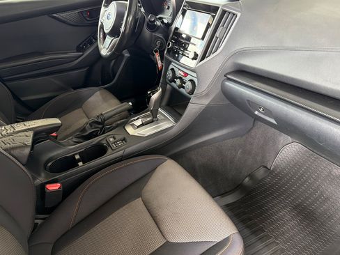Used 2019 Subaru Crosstrek 2.0i Premium AWD/4WD image 14