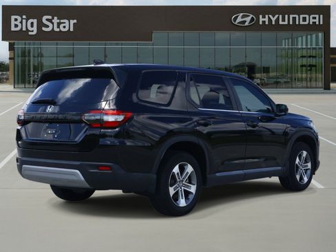 Used 2025 Honda Pilot EX-L image 4