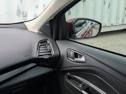 Certified 2018 Ford Escape Titanium image 18