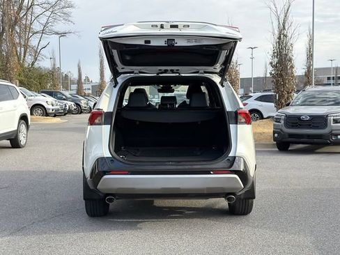 Used 2022 Toyota RAV4 XSE image 14