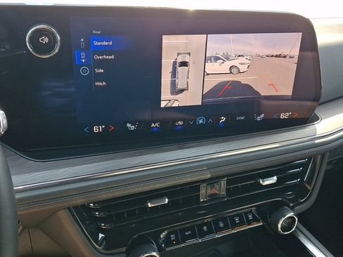 Used 2025 Chevrolet Tahoe LT AWD/4WD image 17