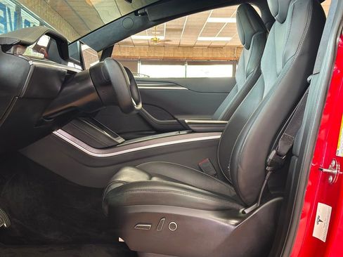 Used 2022 Tesla Model X Plaid image 17