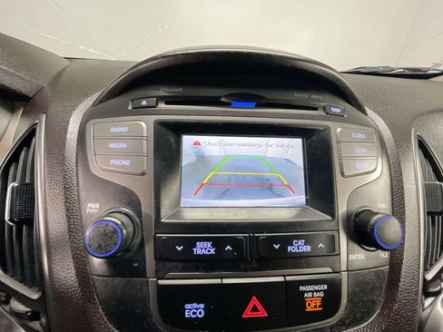Used 2014 Hyundai Tucson SE image 14