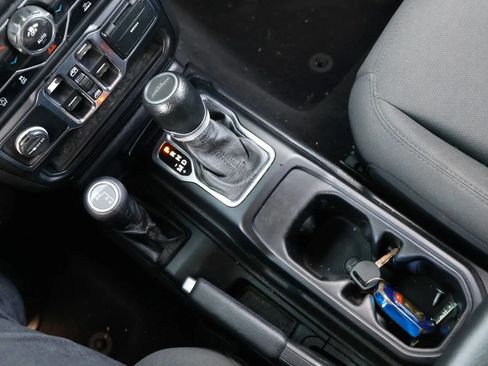 Used 2020 Jeep Gladiator Sport w/ Quick Order Package 24S image 20