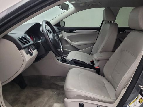 Used 2015 Volkswagen Passat 1.8T Limited Edition FWD image 17