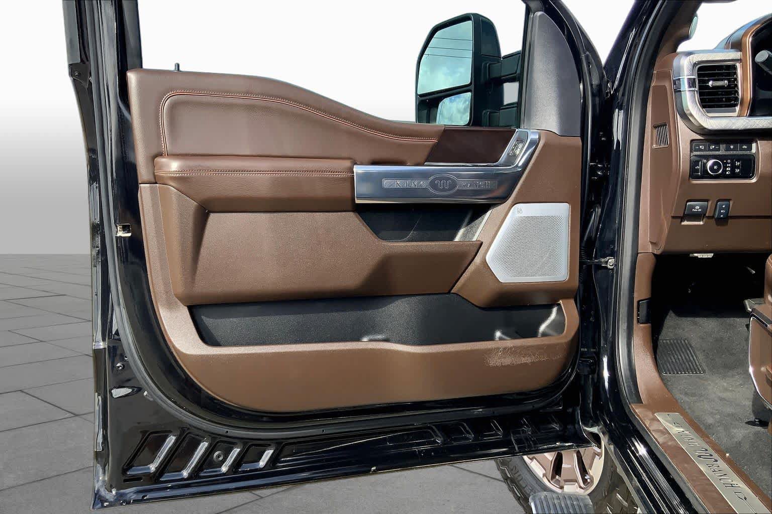 Used 2024 Ford F350 King Ranch w/ FX4 Off-Road Package AWD/4WD image 22