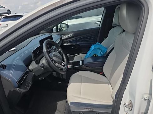 Used 2024 Volkswagen ID.4 S RWD image 10