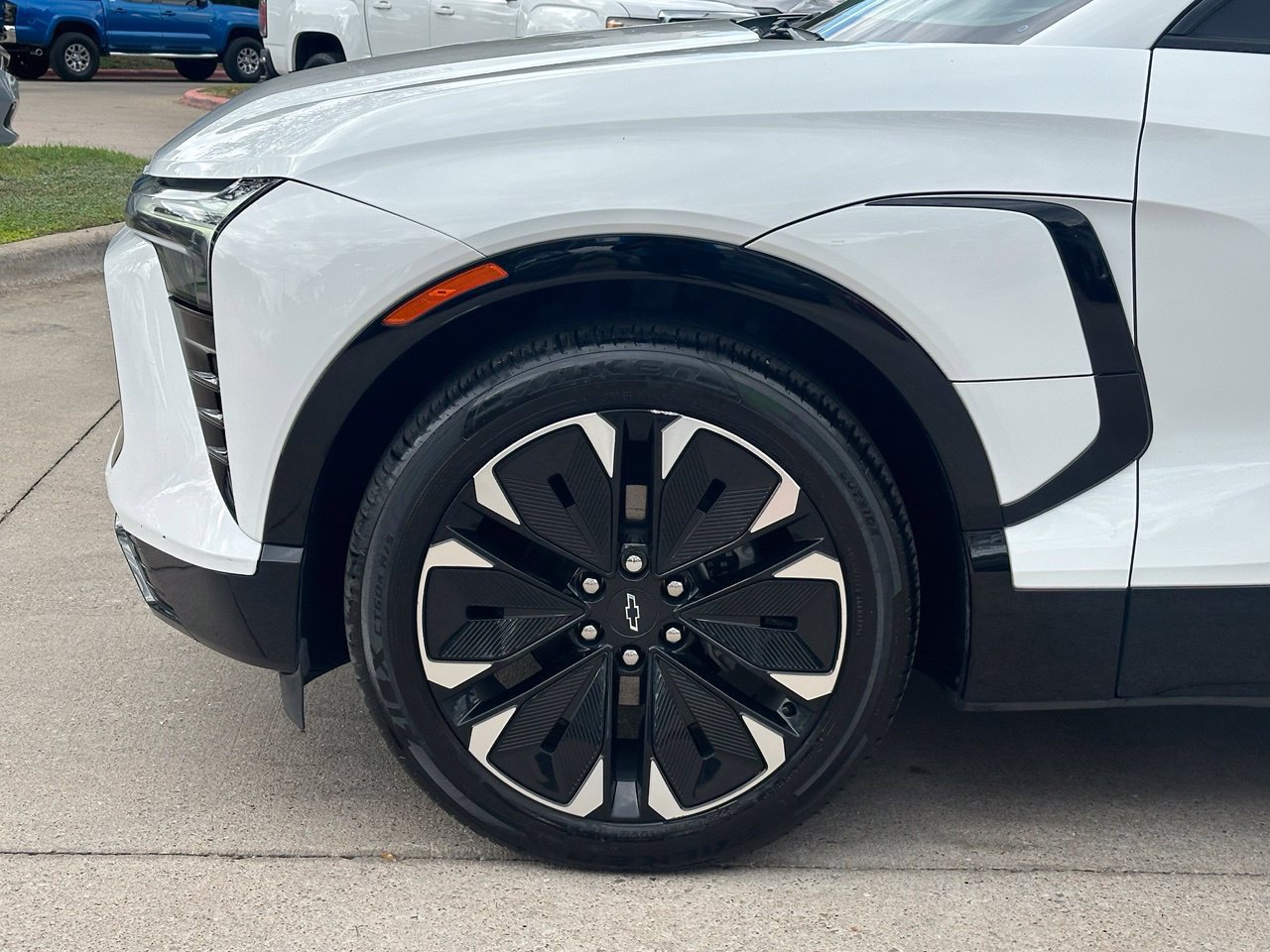 Used 2024 Chevrolet Blazer EV RS RWD image 22