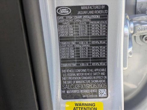 Certified 2025 Land Rover Discovery Sport S image 27