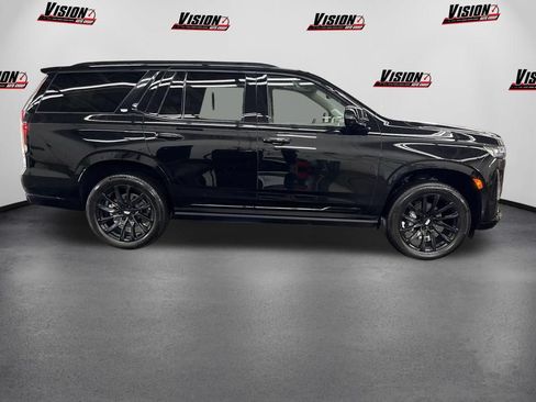 Used 2024 Cadillac Escalade Sport Platinum w/ LPO, ONYX Package AWD/4WD image 4