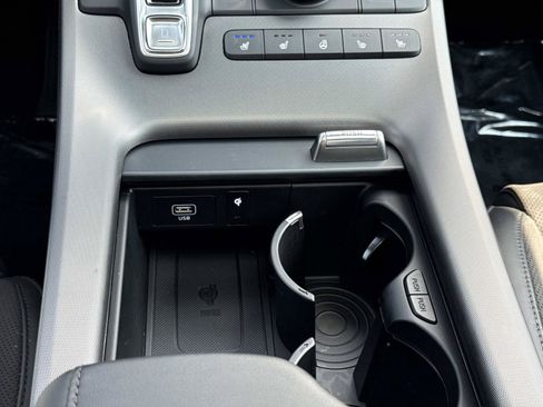 Certified 2025 Hyundai Palisade Calligraphy AWD/4WD image 8