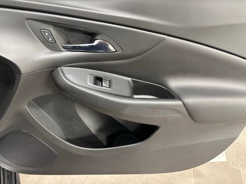 Used 2018 Chevrolet Volt LT w/ LT Driver Confidence Package image 16