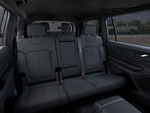 New 2025 Jeep Grand Cherokee L Laredo image 15