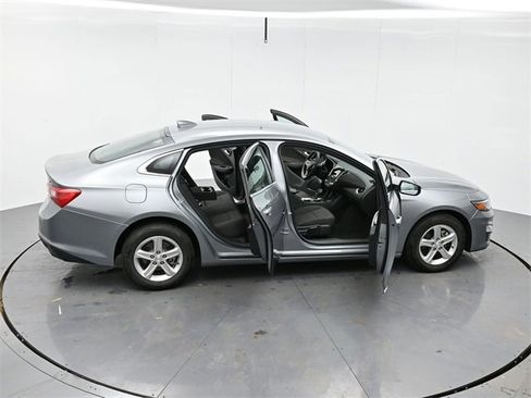 Used 2024 Chevrolet Malibu LT image 45