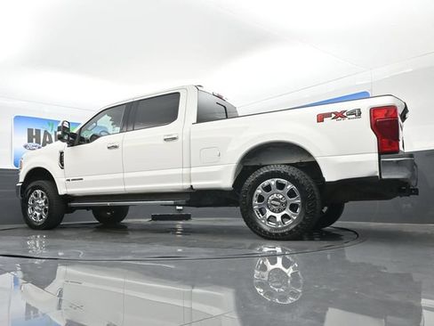 Certified 2022 Ford F250 Lariat w/ Chrome Package AWD/4WD image 19