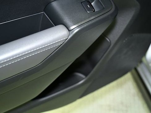 Used 2025 Subaru Crosstrek 2.5i Premium w/ Crosstrek Mirror Package image 48