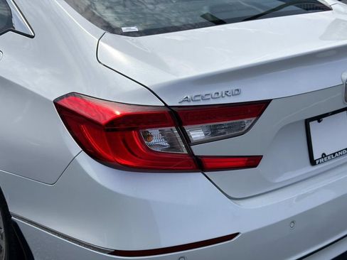 Used 2022 Honda Accord EX-L image 11