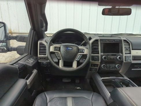 Used 2021 Ford F350 Platinum image 16