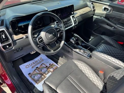Certified 2023 Kia Sorento SX Prestige image 13
