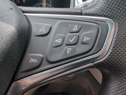 Used 2021 Chevrolet Equinox LS FWD image 20