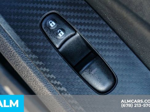 Used 2025 Nissan Altima 2.5 SV image 49