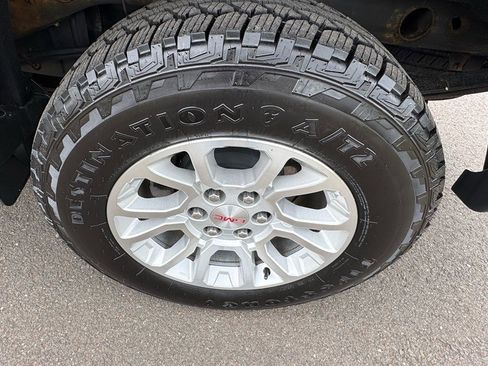 Used 2019 GMC Sierra 1500 SLE w/ SLE Value Package AWD/4WD image 26