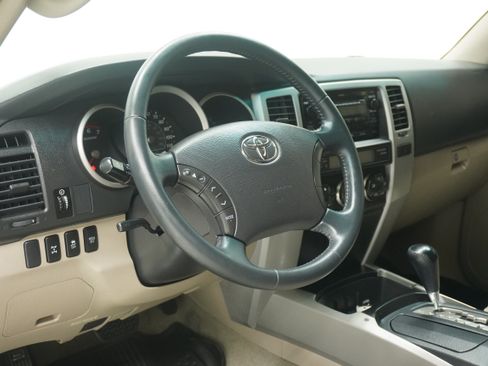 Used 2008 Toyota 4Runner SR5 AWD/4WD image 8