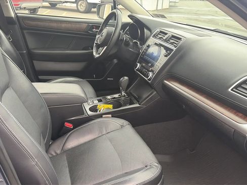 Used 2018 Subaru Outback 3.6R Limited image 43