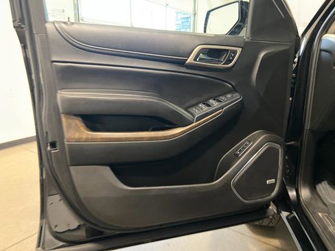 Used 2018 GMC Yukon XL Denali w/ Denali Ultimate Package AWD/4WD image 27