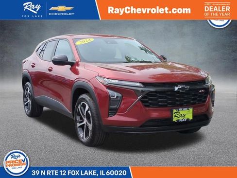 Used 2024 Chevrolet Trax RS w/ Driver Confidence Package FWD image 1
