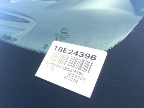 Used 2013 Ford Edge Limited FWD image 38
