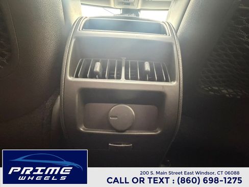 Used 2014 Cadillac SRX Luxury w/ Driver Awareness Package AWD/4WD image 17