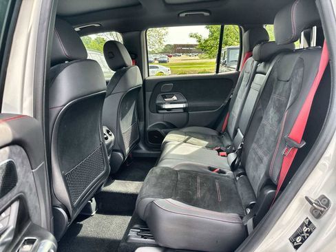 Used 2026 Mercedes-Benz GLB 35 AMG 4MATIC image 4