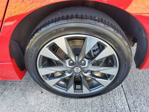 Certified 2017 Nissan Sentra SR Turbo w/ Protection Package image 8