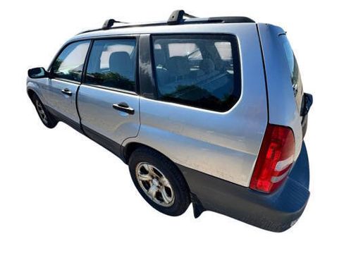 Used 2004 Subaru Forester 2.5X AWD/4WD image 3