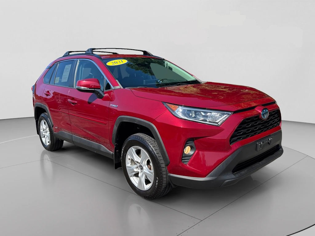 Used 2021 Toyota RAV4 XLE w/ Convenience Package AWD/4WD image 1
