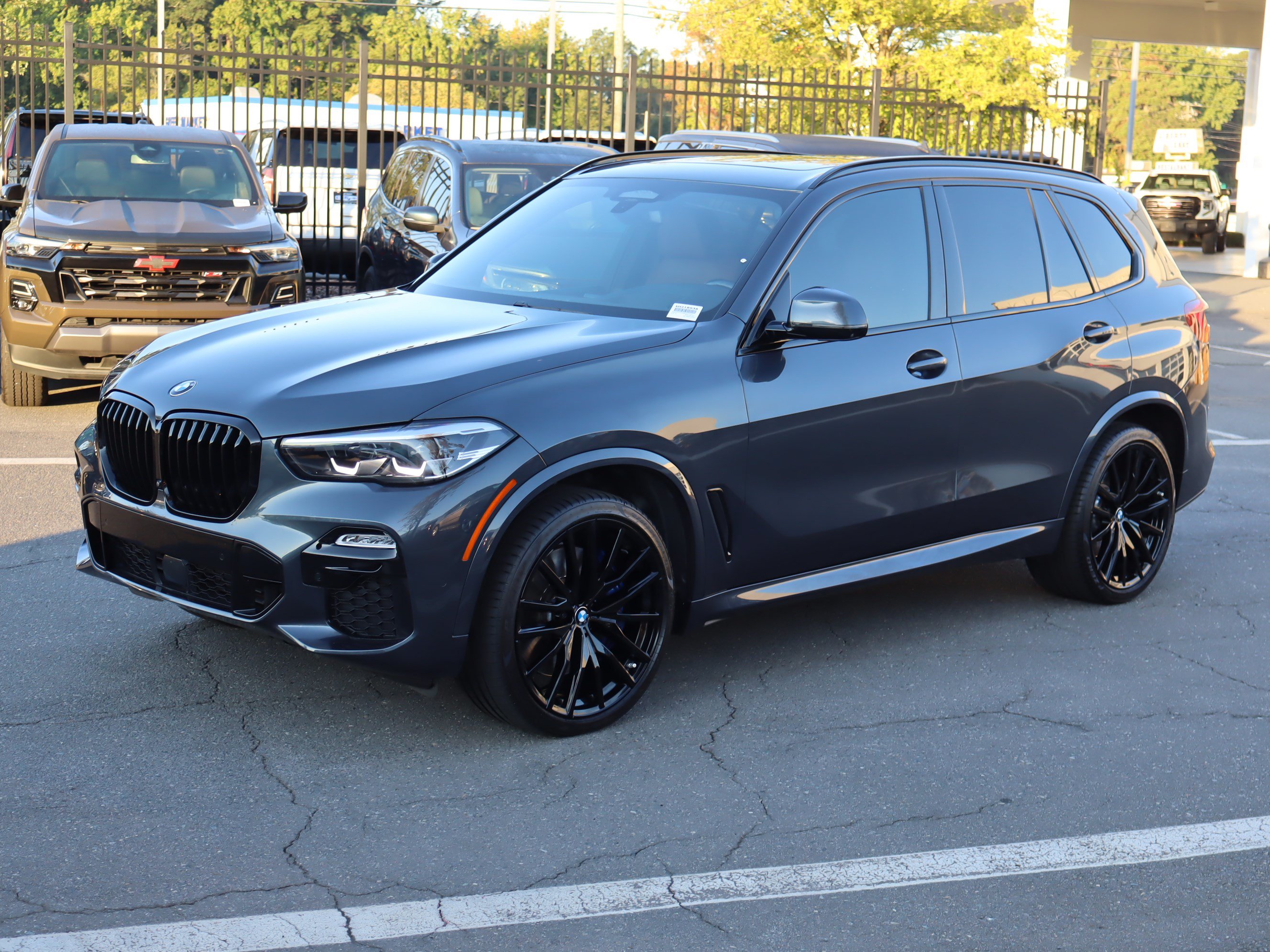 Used 2021 BMW X5 M50i AWD/4WD image 5