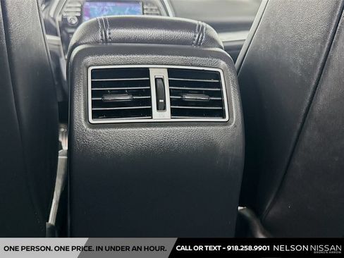 Certified 2017 Nissan Maxima SR w/ Midnight Edition FWD image 25