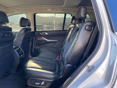 Used 2020 BMW X7 xDrive40i image 25