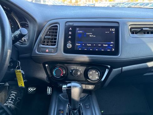 Certified 2021 Honda HR-V Sport image 23