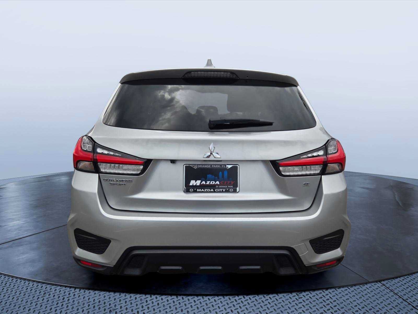 Used 2024 Mitsubishi Outlander Sport SE AWD/4WD image 4