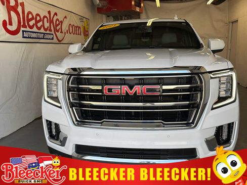 Used 2021 GMC Yukon XL SLT image 1