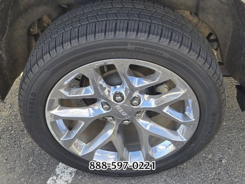 Used 2019 GMC Yukon Denali w/ Denali Ultimate Package image 9