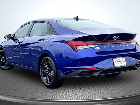 Used 2022 Hyundai Elantra SEL FWD image 13