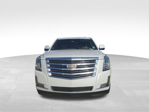 Used 2018 Cadillac Escalade ESV Platinum image 2