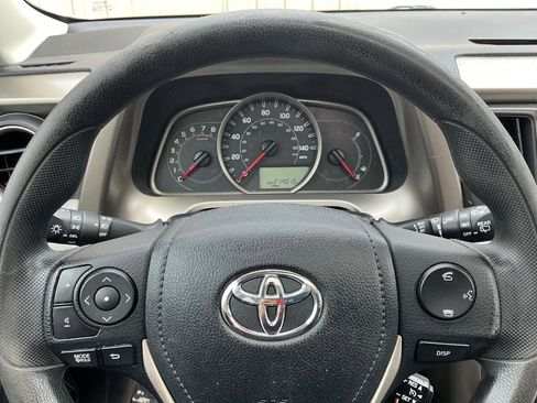 Used 2013 Toyota RAV4 XLE image 21