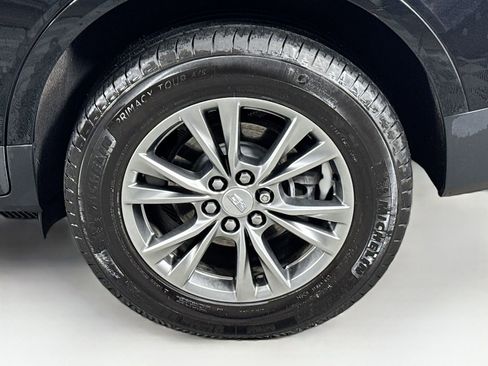 Used 2021 Cadillac XT5 Premium Luxury image 9