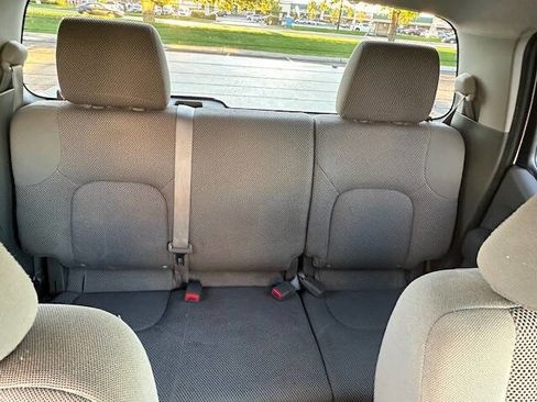 Used 2009 Nissan Frontier SE w/ SE Value Truck Pkg image 23