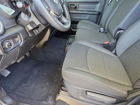 New 2026 RAM 3500 Tradesman AWD/4WD image 7