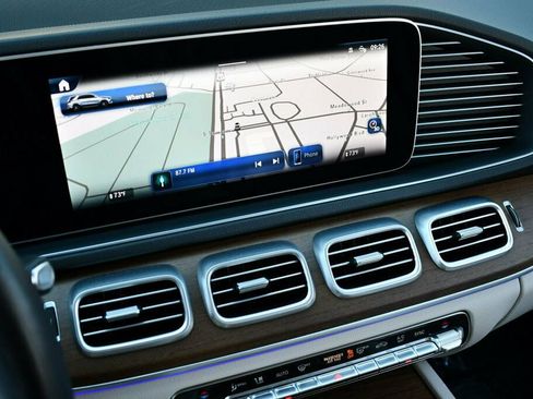 Used 2024 Mercedes-Benz GLE 450 4MATIC image 45